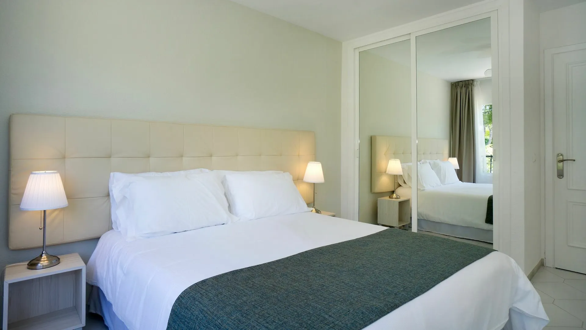 Miraflores Beach & Country Club Mijas